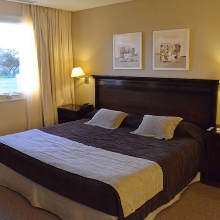 Howard Johnson Resort Spa & Convention Center Villa de Merlo Ngoại thất bức ảnh