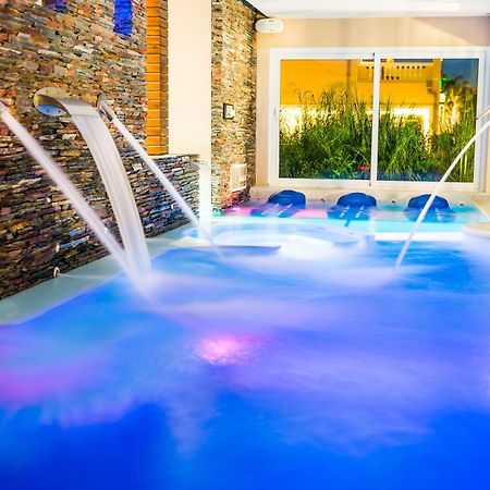 Howard Johnson Resort Spa & Convention Center Villa de Merlo Ngoại thất bức ảnh
