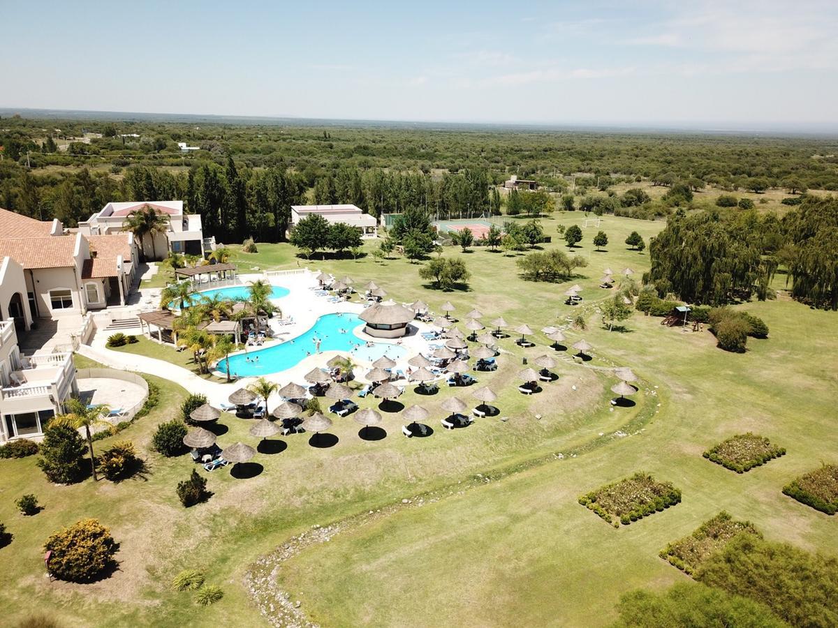 Howard Johnson Resort Spa & Convention Center Villa de Merlo Ngoại thất bức ảnh